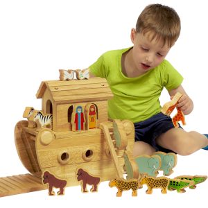 Junior Natural Ark + 18 Colourful Characters